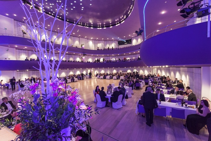 Na 5. plese filharmonie zahrál Slováček, přijela i Polívková. 