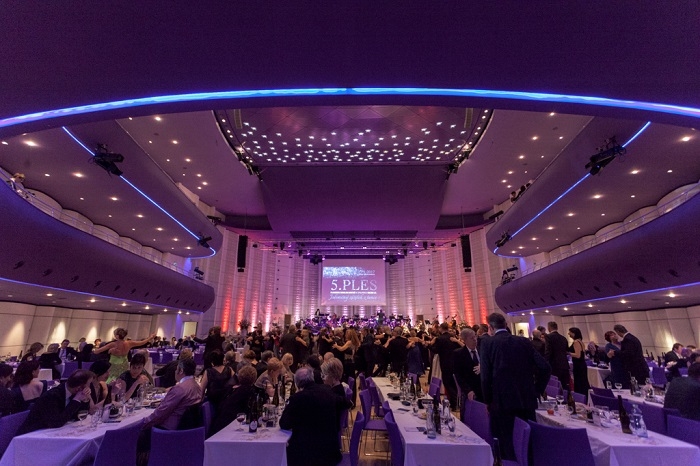 Fotogalerie z 5.Plesu Filharmonie Bohuslava Martinů ve spolupráci s Baltaci a.s.