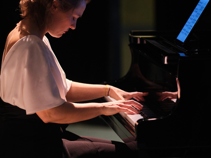 Intimní večer se sólovým klavírem Terezie Fialové v Kongresovém centru ve Zlíně