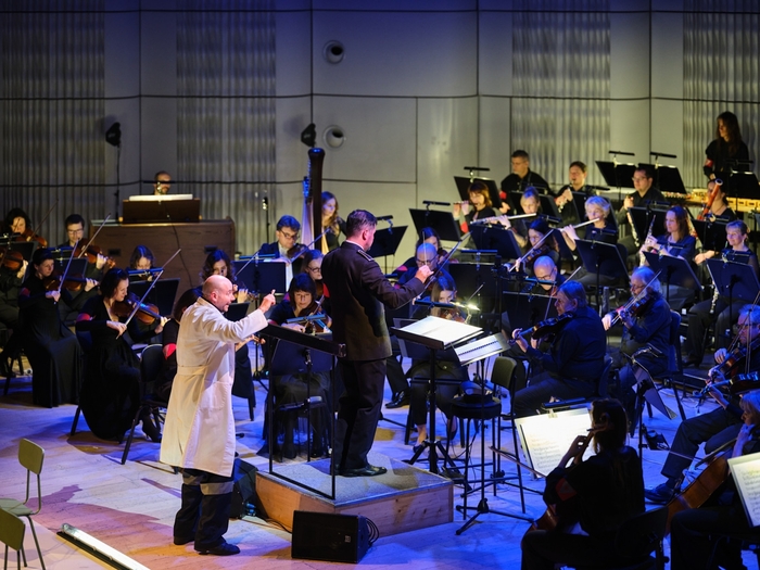 EGBDF. Kdo se naladí na správnou notu? Tom Stoppard zpátky ve Zlíně EGBDF. Kdo se naladí na správnou notu? Tom Stoppard zpátky ve Zlíně