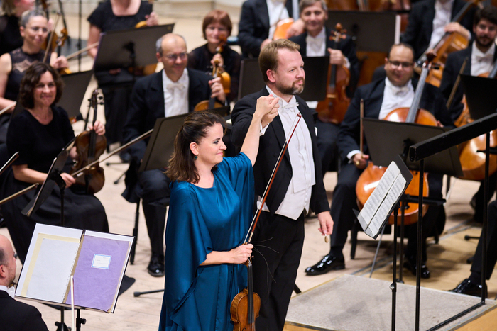 Zlínská filharmonie vlétla do 80. sezóny na stíhacím bombardéru