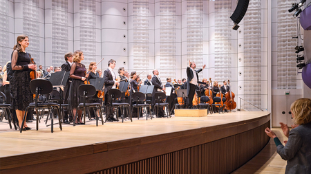 Jupiter proti Titánovi. Večer symfonických kontrastů ve Zlíně